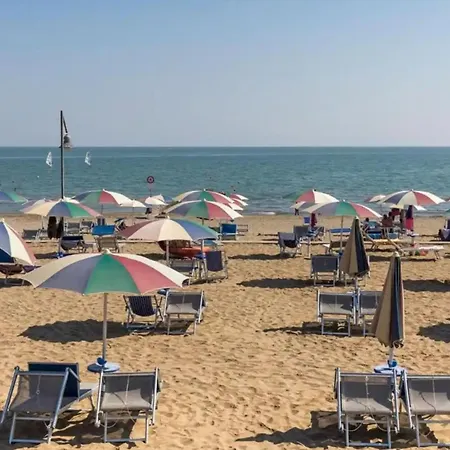 Apartmán Spacious Beachside Flat With Terrace Porto Santa Margherita di Caorle
