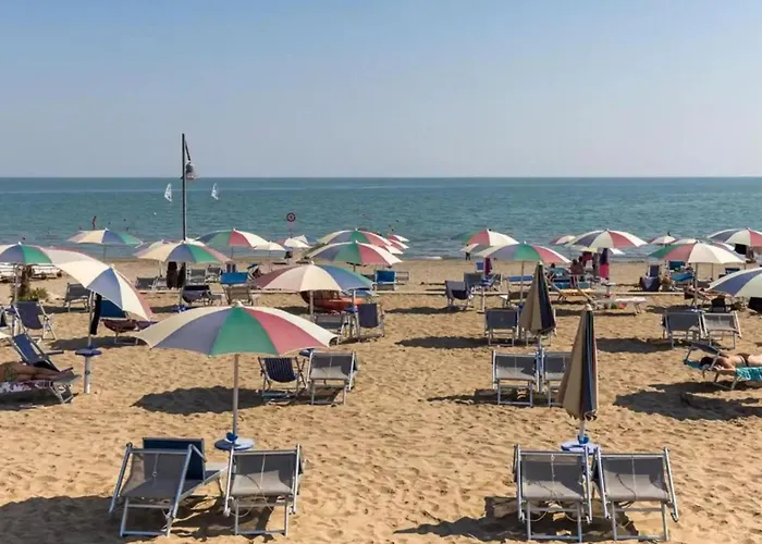 Lejlighed Spacious Beachside Flat With Terrace Porto Santa Margherita di Caorle